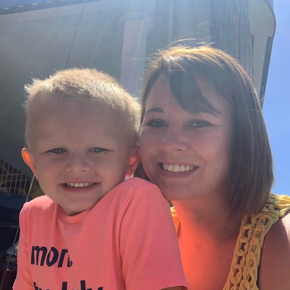 Meet your Posher, Priscilla - Picture 1 of 1